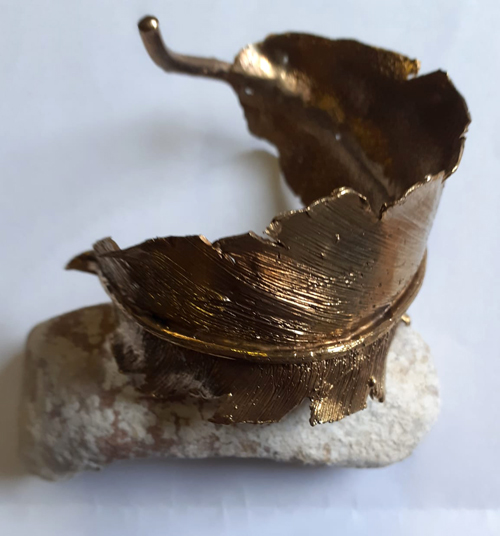 FOGLIA - bracciale in bronzo dorato 4cm x 18cm. Esposto alla Mostra Arcaico e Presente al Castello di Santa Severa - SANTA MARINELLA